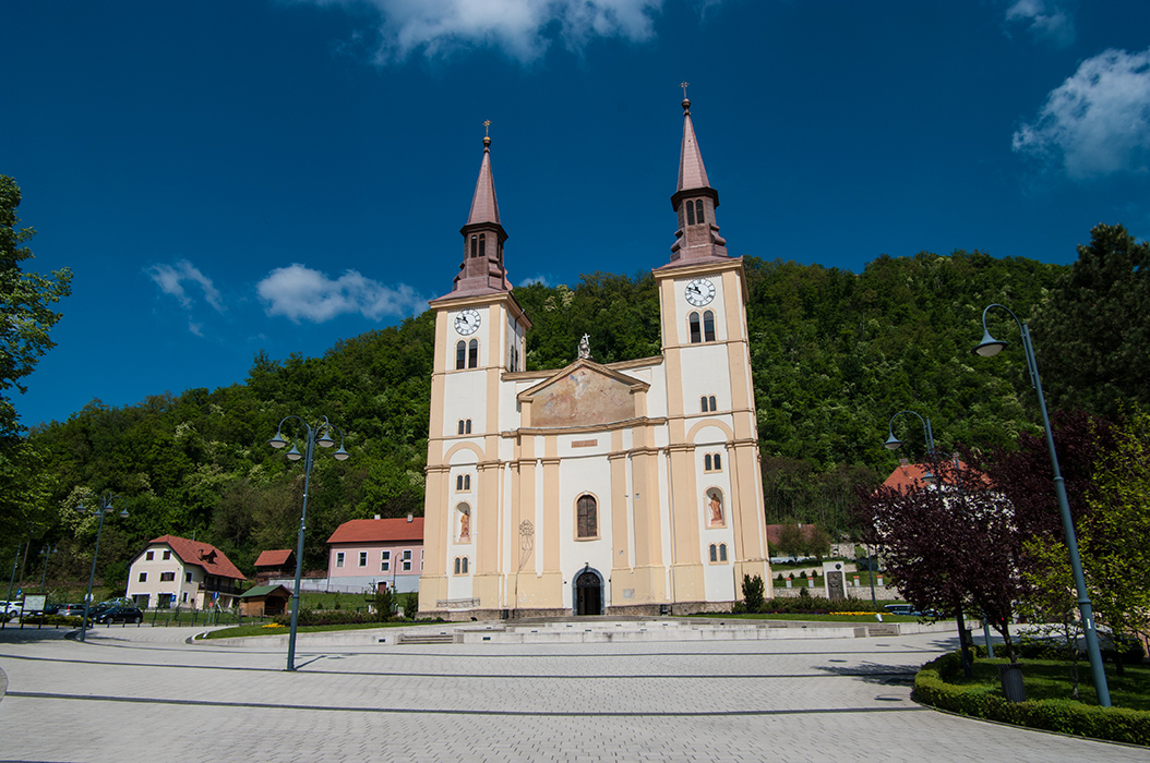 Pregrada, Crkva Uznesenja BDM